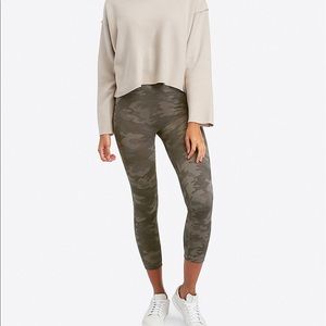 Look At Me Now Cropped Seamless Leggings (XL)